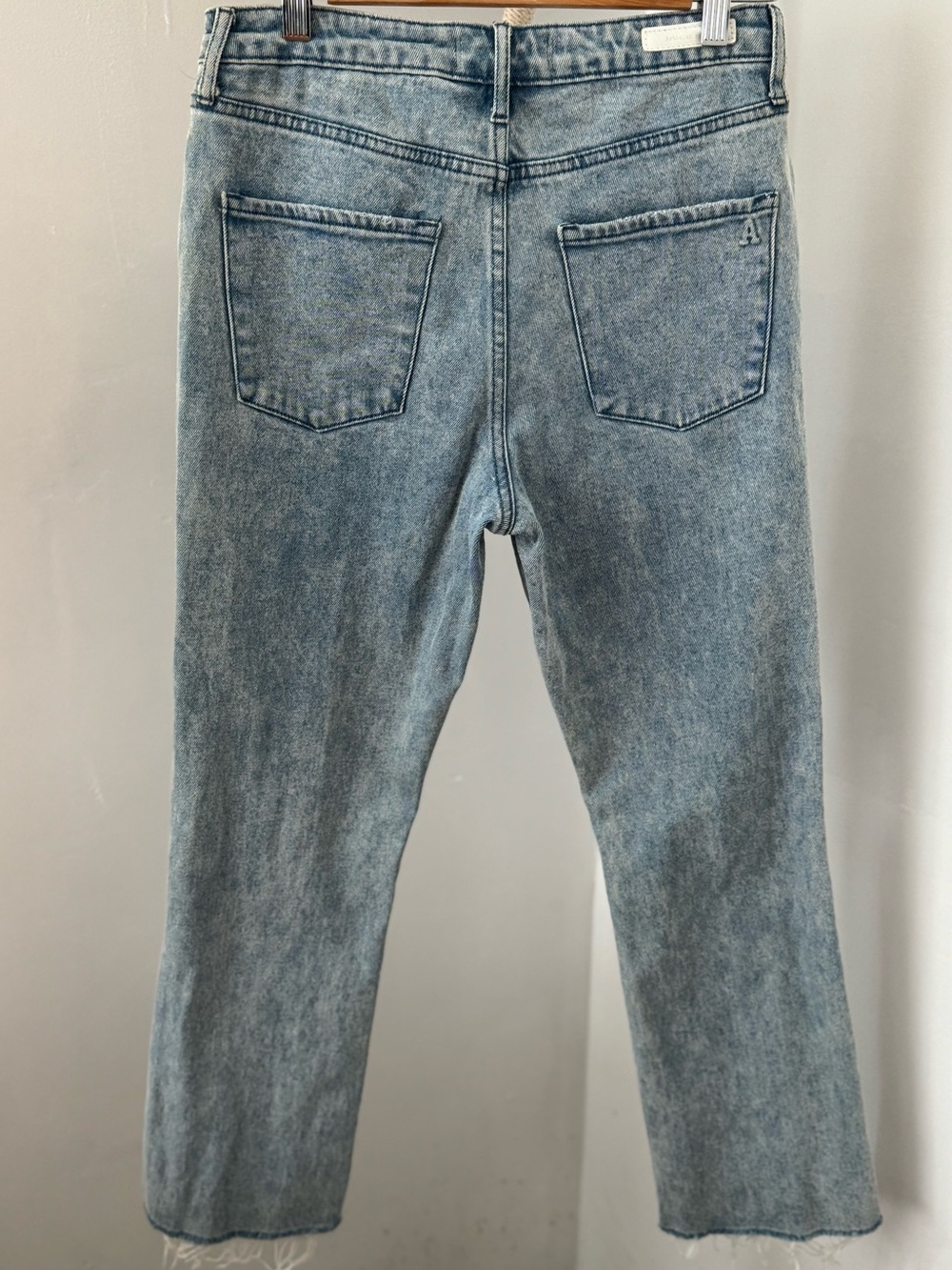 Articles of Society Distressed Cropped Jeans Size 26 Light Wash Raw Hem Denim - Picture 4 of 10